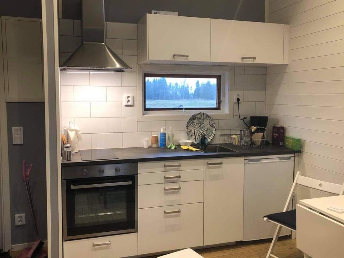 Strandnaera Vaenersnaes Hytte *